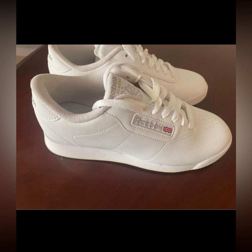New Reebok Princess Women’s Shoes Size 6.5